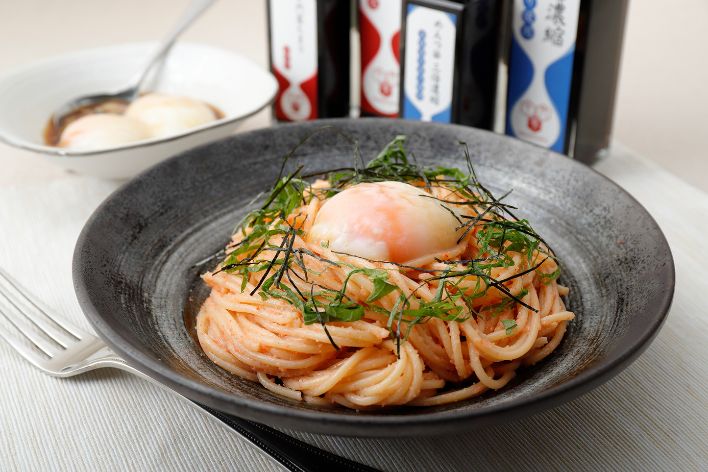 明太子と青じその和風パスタ~温泉卵のたまり漬けのせ~