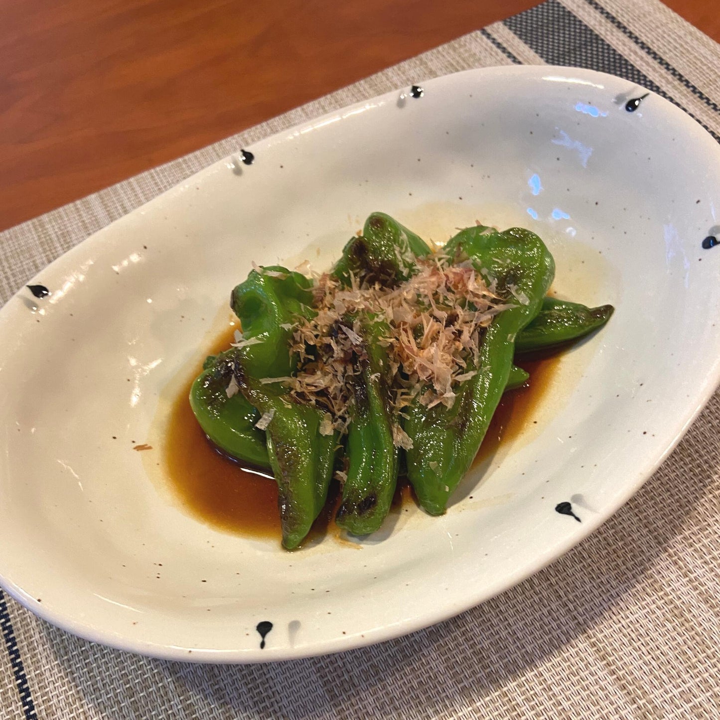 丸ごとピーマンの煮浸し